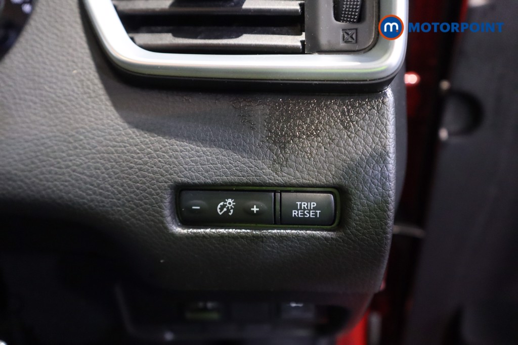 Nissan Qashqai Visia Manual Petrol SUV - Stock Number (1611468) - 15th supplementary image
