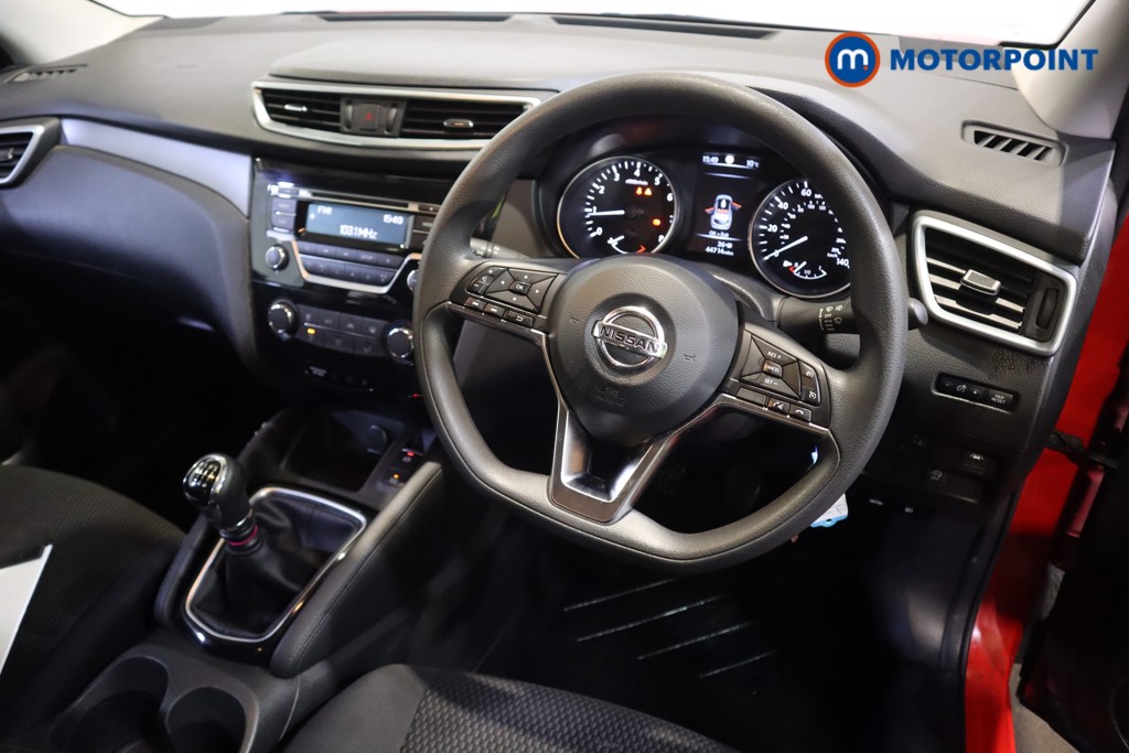 Nissan Qashqai Visia Manual Petrol SUV - Stock Number (1611468) - 1st supplementary image