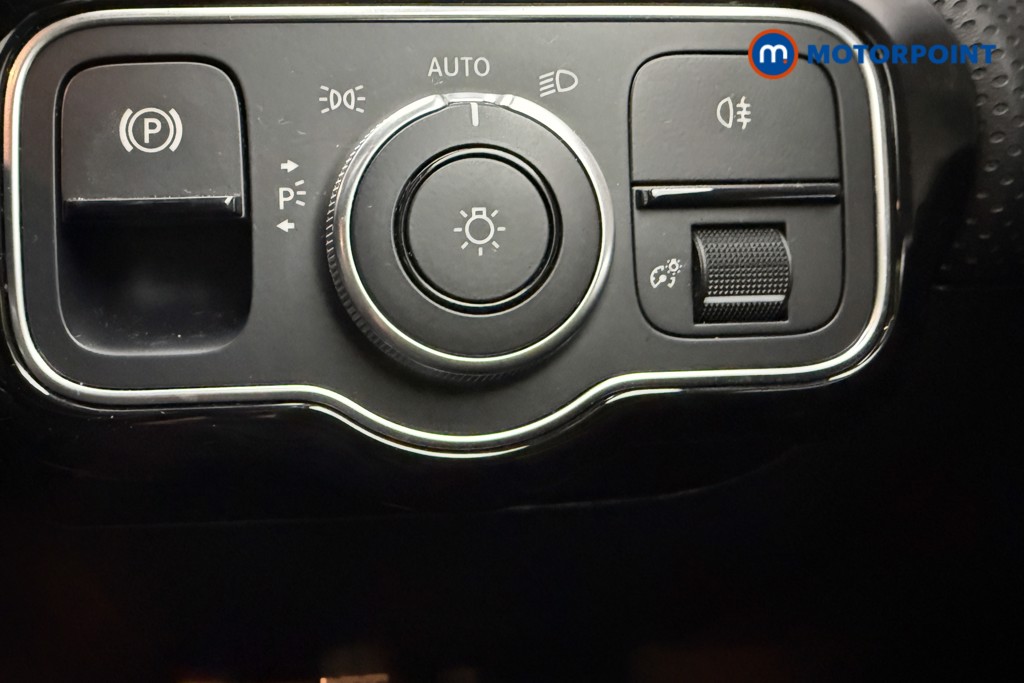 Mercedes-Benz CLA Amg Line Automatic Petrol Coupe - Stock Number (1611793) - 17th supplementary image