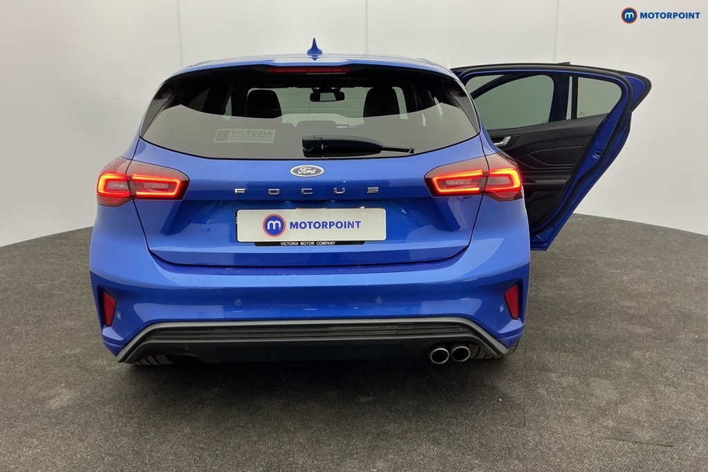 Ford Focus St-Line Vignale Automatic Diesel Hatchback - Stock Number (1612343) - 4th supplementary image