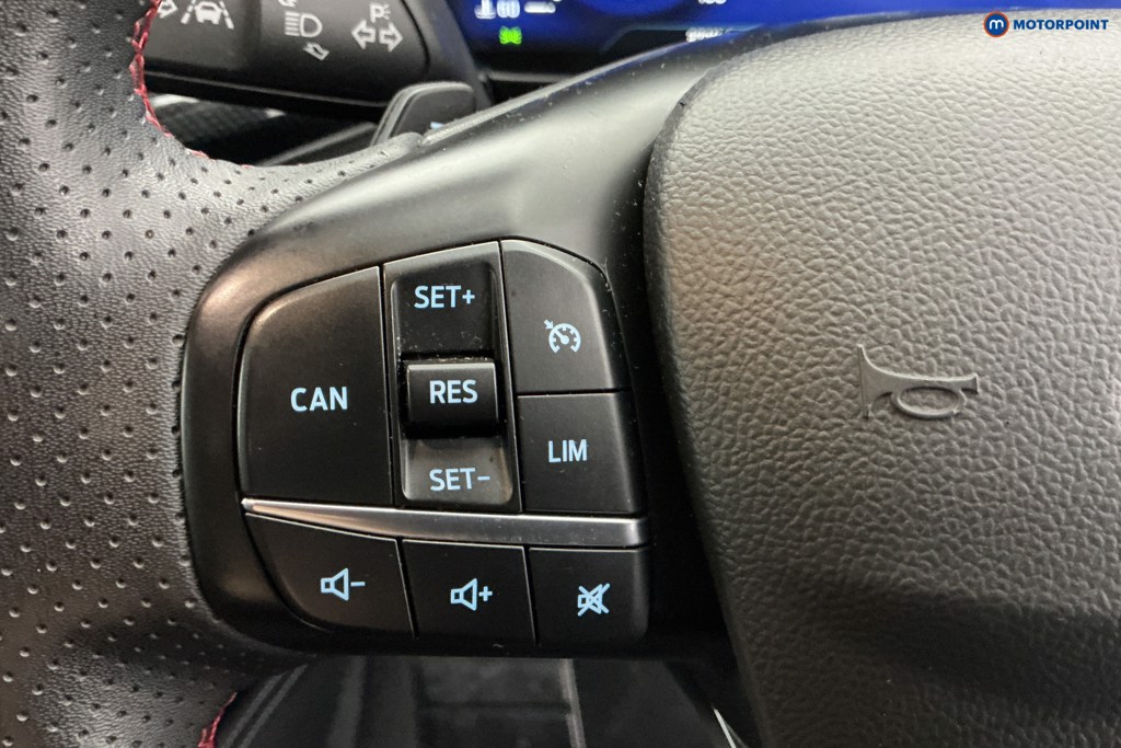 Ford Focus St-Line Vignale Automatic Diesel Hatchback - Stock Number (1612343) - 21st supplementary image