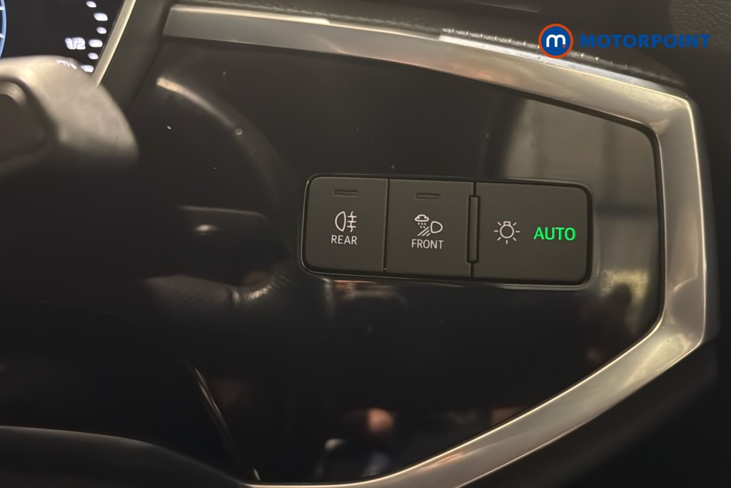 Audi Q3 S Line Manual Petrol SUV - Stock Number (1612580) - 18th supplementary image