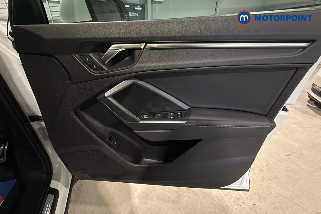 Audi Q3 S Line Manual Petrol SUV - Stock Number (1612580) - 19th supplementary image