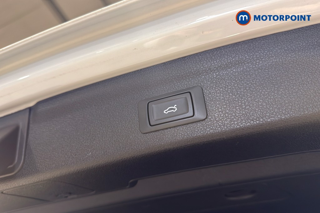 Audi Q3 S Line Manual Petrol SUV - Stock Number (1612580) - 35th supplementary image