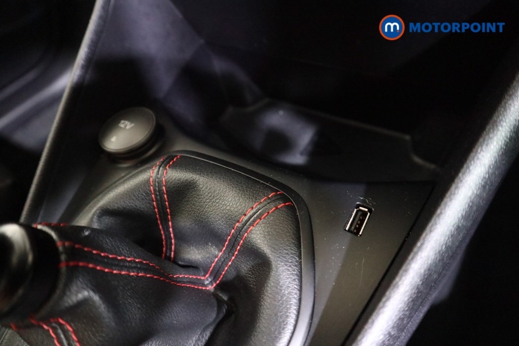 Ford Fiesta St-Line X Manual Petrol Hatchback - Stock Number (1612769) - 9th supplementary image