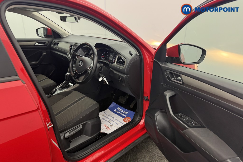 Volkswagen T-Roc SE Automatic Petrol SUV - Stock Number (1612936) - 1st supplementary image