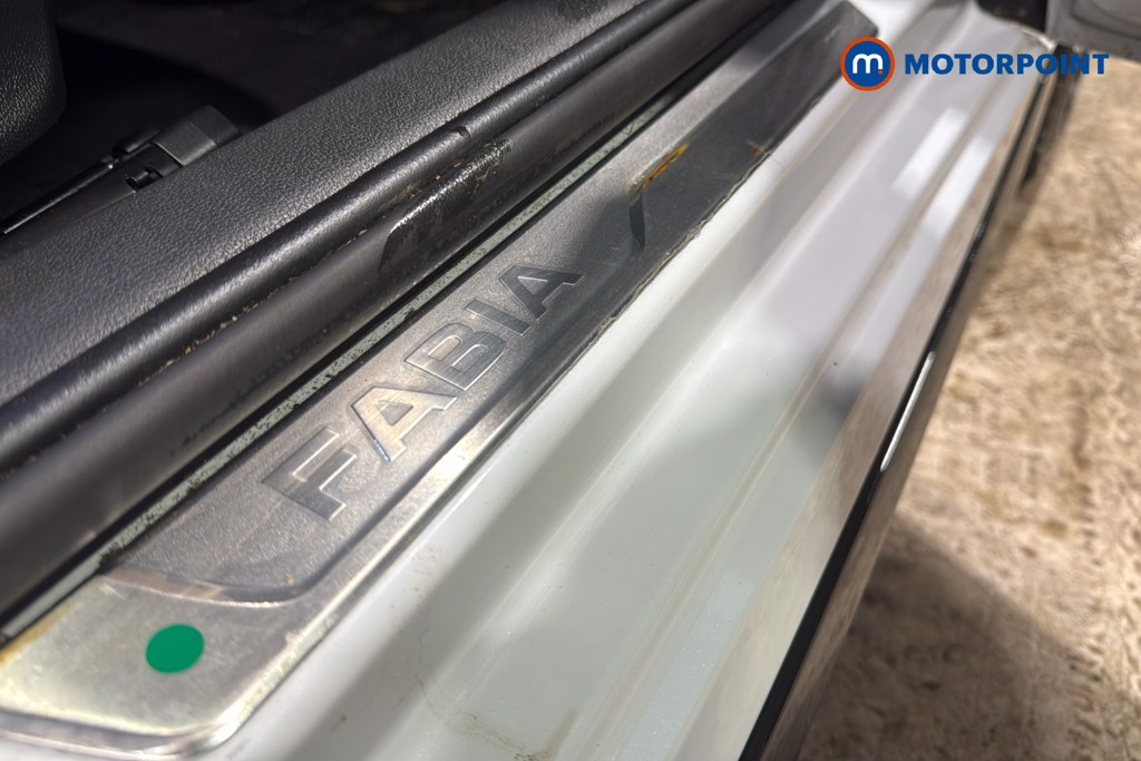 Skoda Fabia Monte Carlo Automatic Petrol Hatchback - Stock Number (1613286) - 27th supplementary image