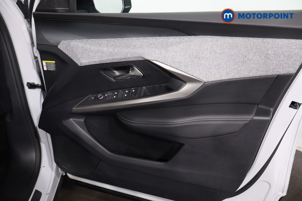 Peugeot 3008 GT Automatic Petrol SUV - Stock Number (1613673) - 25th supplementary image