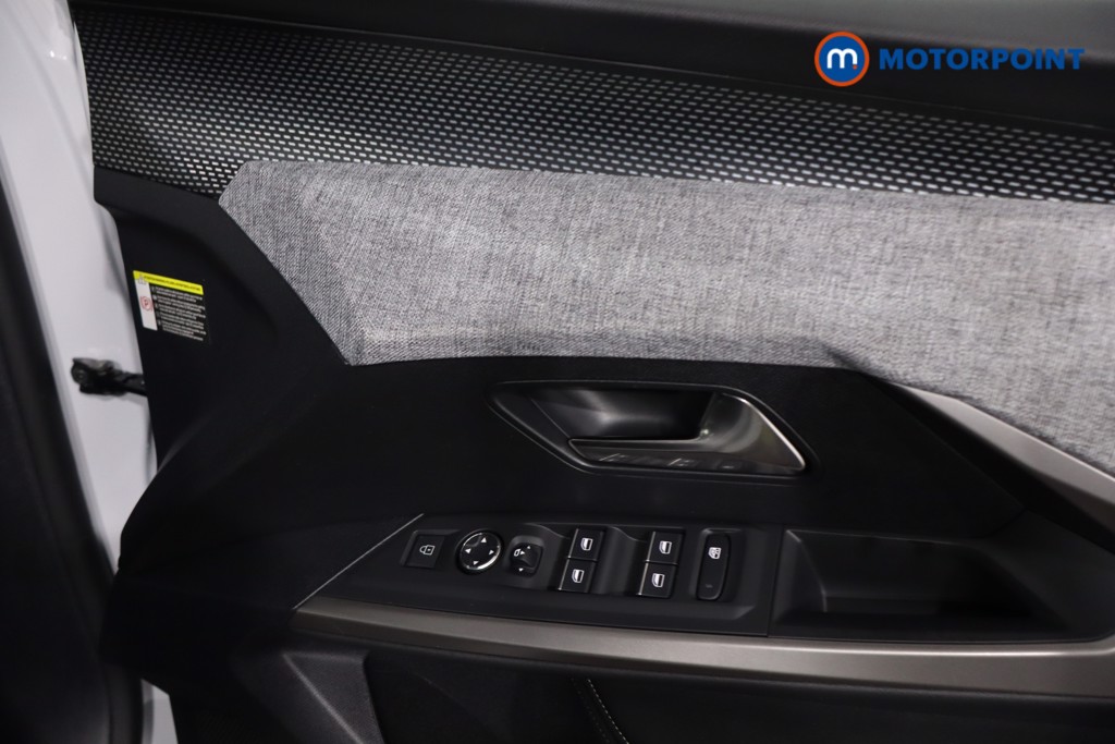 Peugeot 3008 GT Automatic Petrol SUV - Stock Number (1613673) - 26th supplementary image