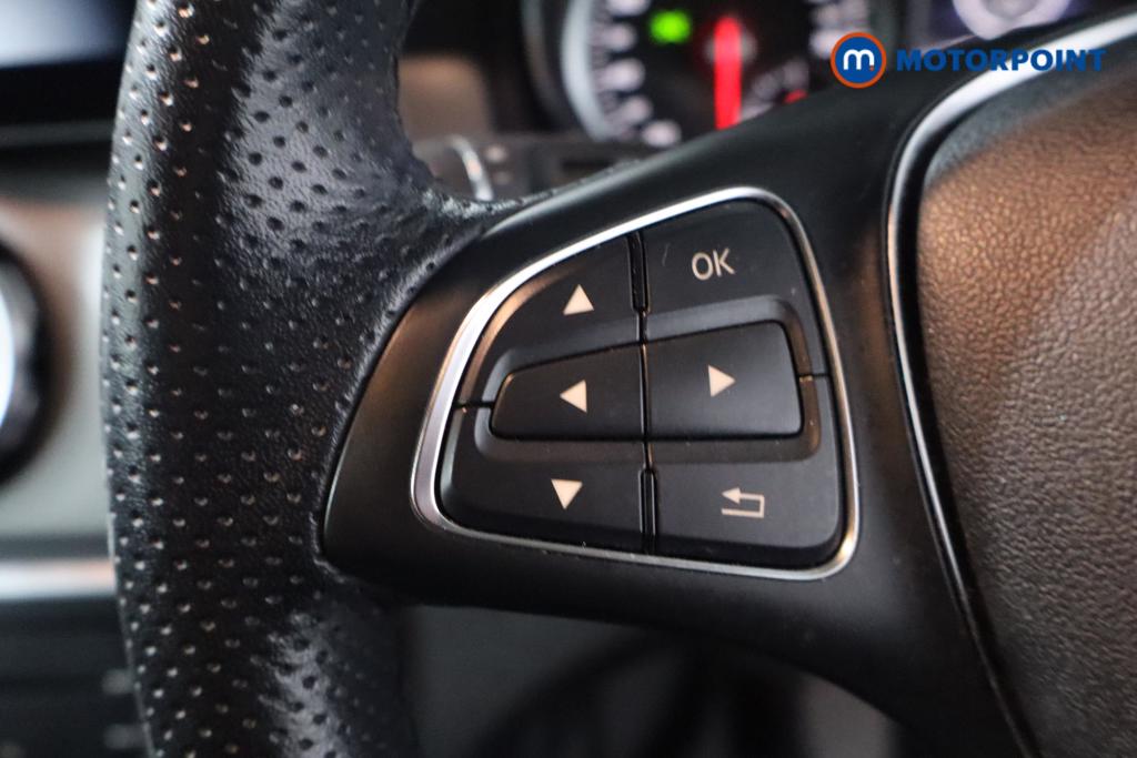 Mercedes-Benz GLA Urban Edition Manual Petrol SUV - Stock Number (1615926) - 14th supplementary image