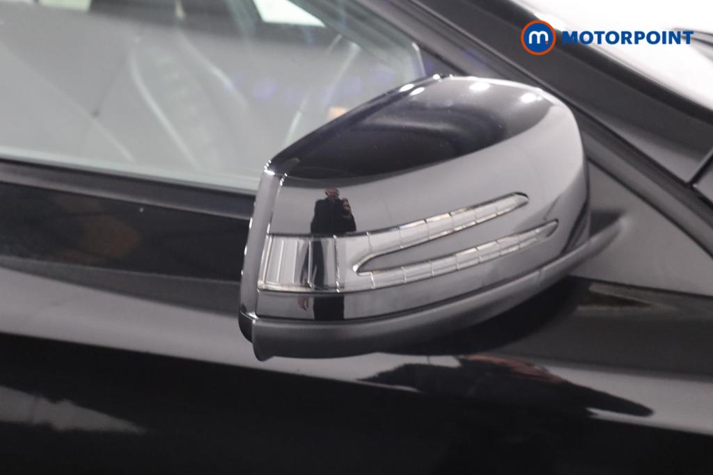 Mercedes-Benz GLA Urban Edition Manual Petrol SUV - Stock Number (1615926) - 20th supplementary image