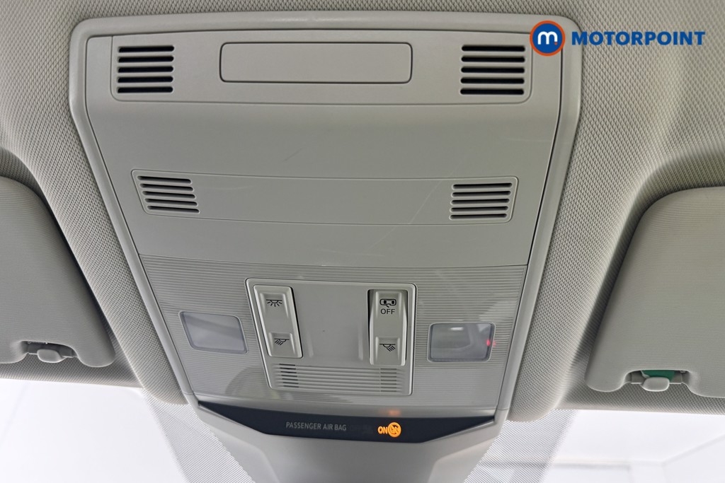 Volkswagen T-Roc SE Manual Petrol SUV - Stock Number (1616298) - 33rd supplementary image