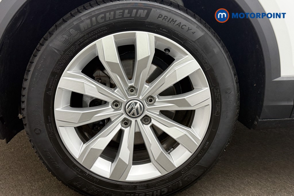 Volkswagen T-Roc SE Manual Petrol SUV - Stock Number (1616298) - 1st supplementary image