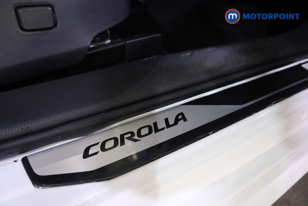 Toyota Corolla Icon Automatic Petrol-Electric Hybrid Hatchback - Stock Number (1616577) - 16th supplementary image