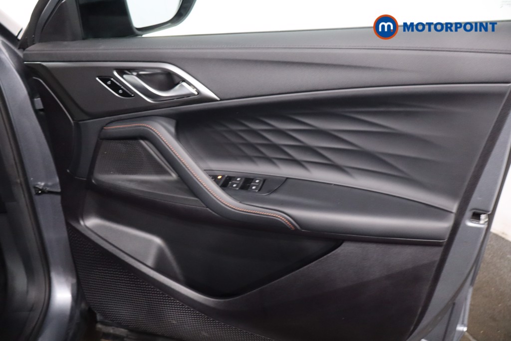 Mg Motor Uk HS SE Automatic Petrol-Electric Hybrid SUV - Stock Number (1616644) - 25th supplementary image