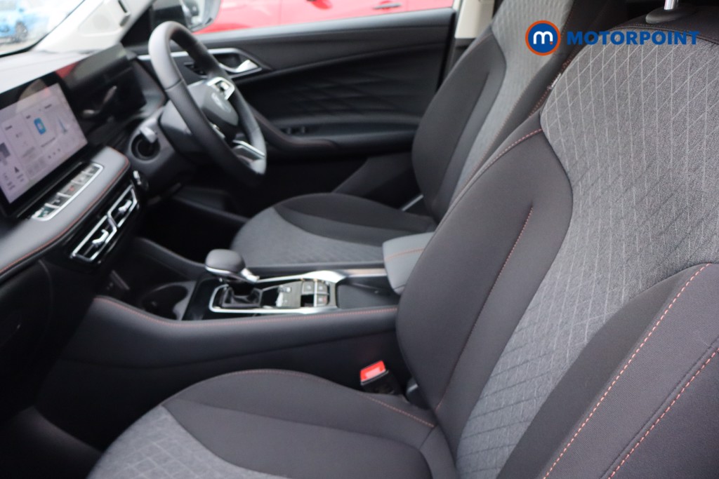 Mg Motor Uk HS SE Automatic Petrol-Electric Hybrid SUV - Stock Number (1616699) - 4th supplementary image