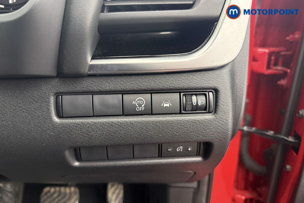 Nissan Qashqai N-Connecta Automatic Petrol SUV - Stock Number (1616751) - 10th supplementary image