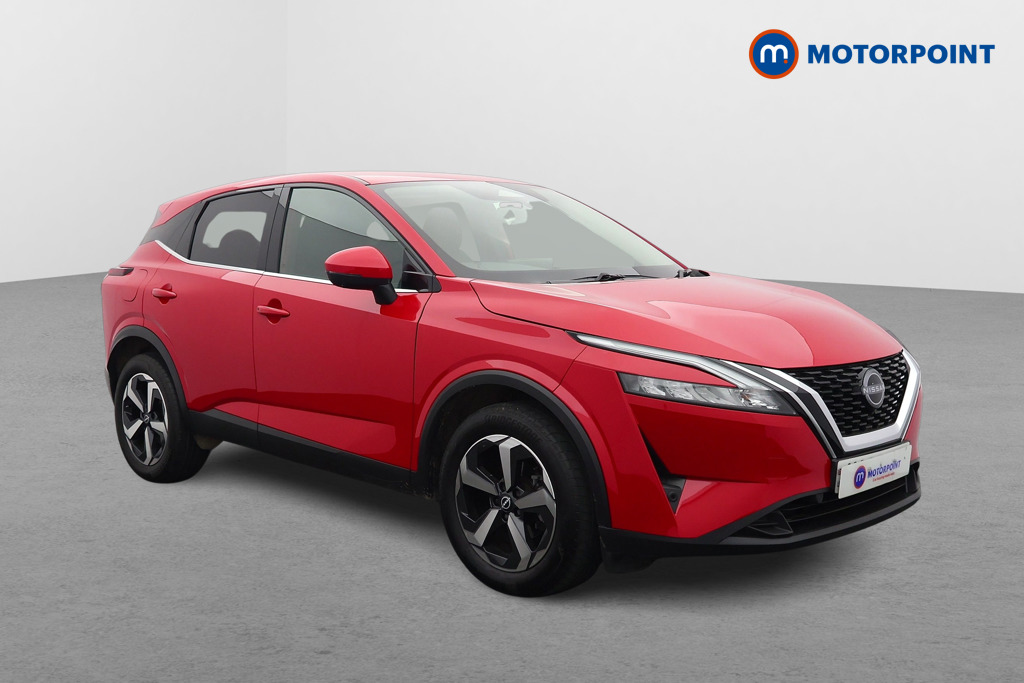 Nissan Qashqai N-Connecta Automatic Petrol SUV - Stock Number (1616751) - Drivers side front corner