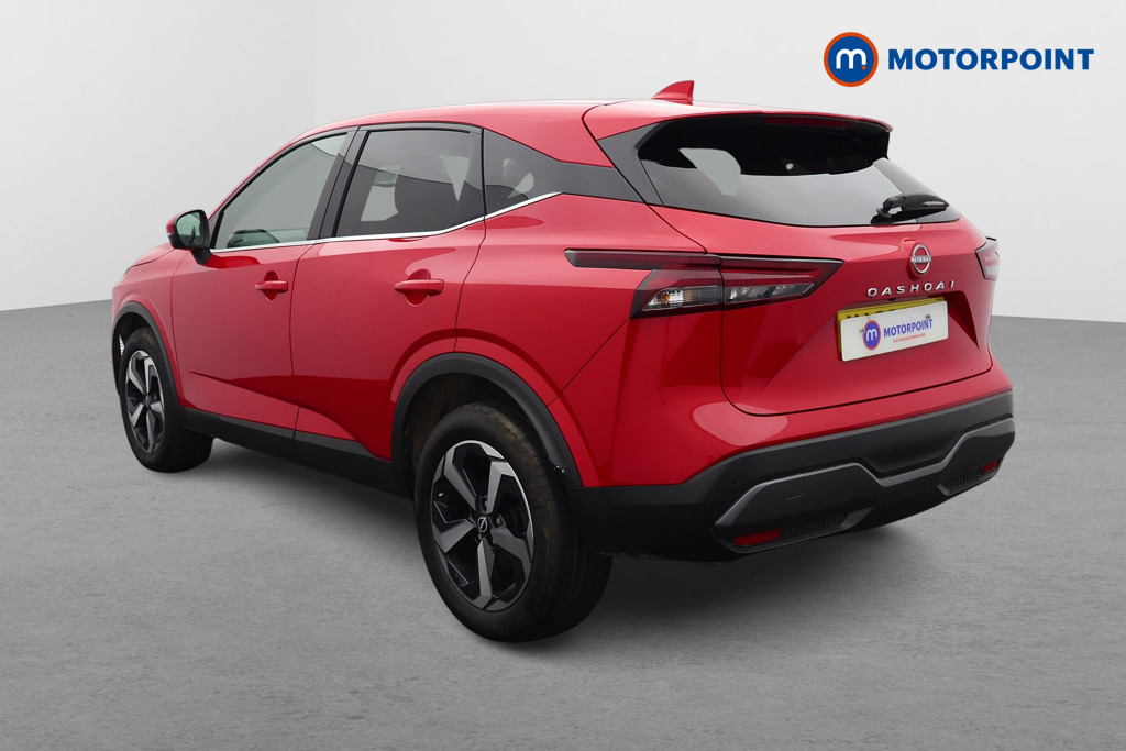 Nissan Qashqai N-Connecta Automatic Petrol SUV - Stock Number (1616751) - Passenger side rear corner