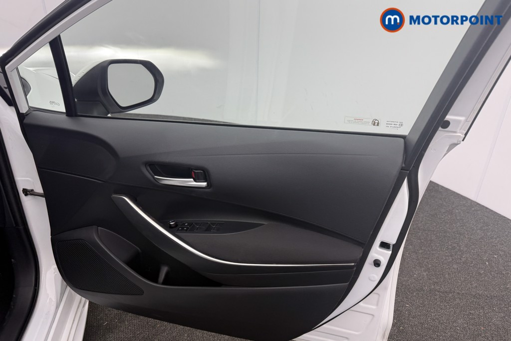 Toyota Corolla Icon Automatic Petrol-Electric Hybrid Hatchback - Stock Number (1617108) - 2nd supplementary image