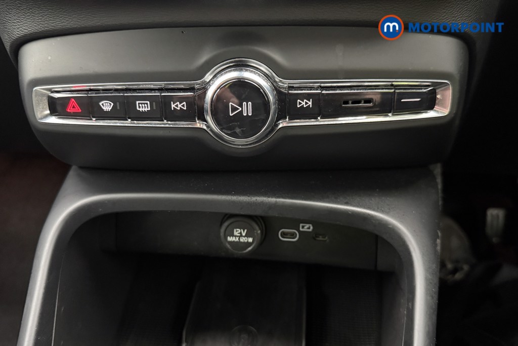 Volvo Xc40 Core Automatic Petrol SUV - Stock Number (1617478) - 27th supplementary image