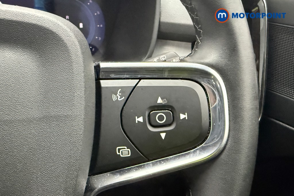 Volvo Xc40 Core Automatic Petrol SUV - Stock Number (1617478) - 33rd supplementary image