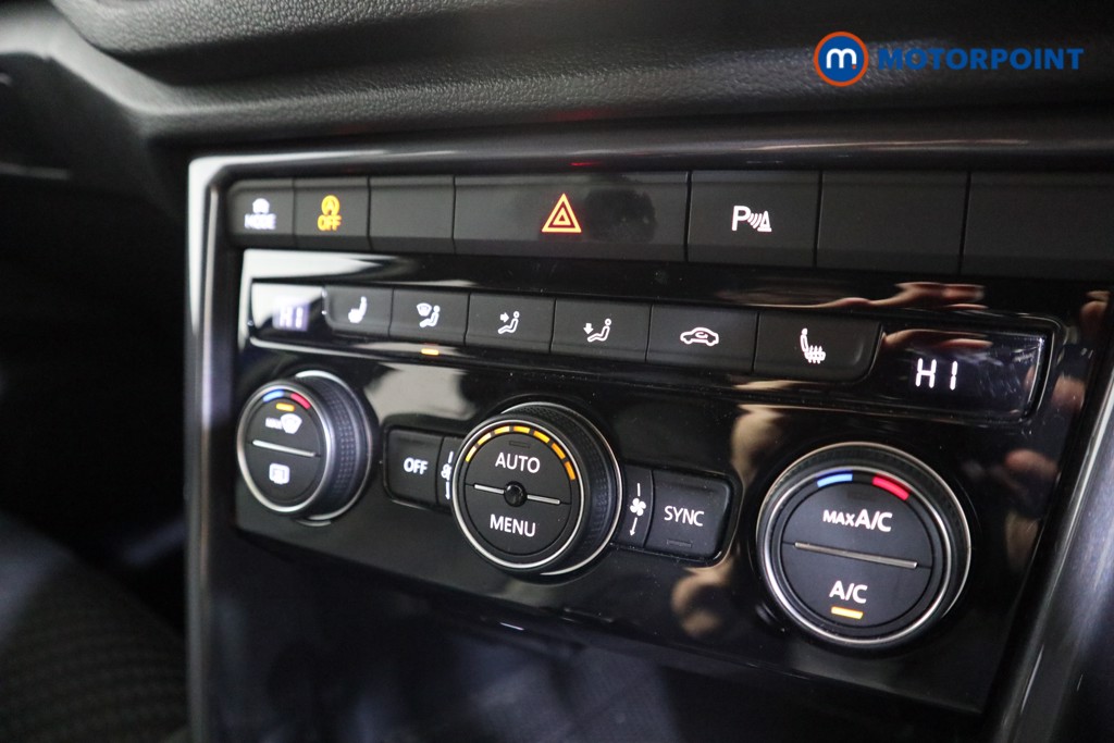 Volkswagen T-Roc R-Line Automatic Petrol SUV - Stock Number (1617618) - 8th supplementary image