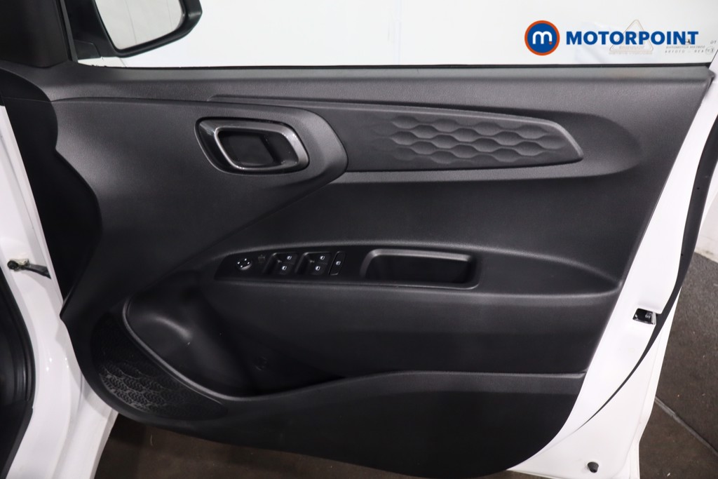 Hyundai I10 Advance Automatic Petrol Hatchback - Stock Number (1618035) - 21st supplementary image