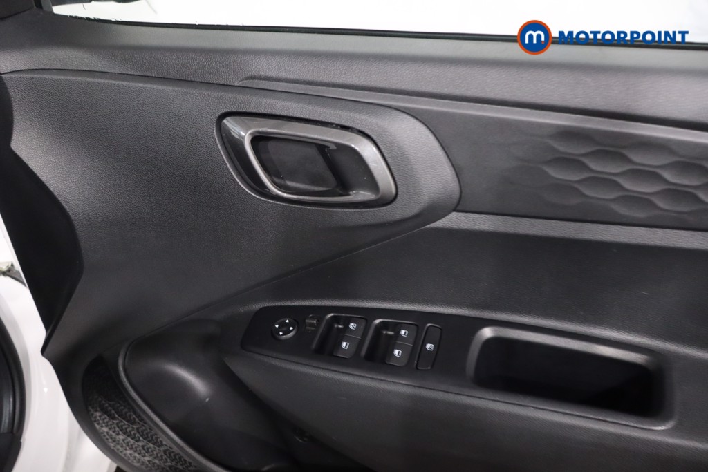 Hyundai I10 Advance Automatic Petrol Hatchback - Stock Number (1618035) - 22nd supplementary image