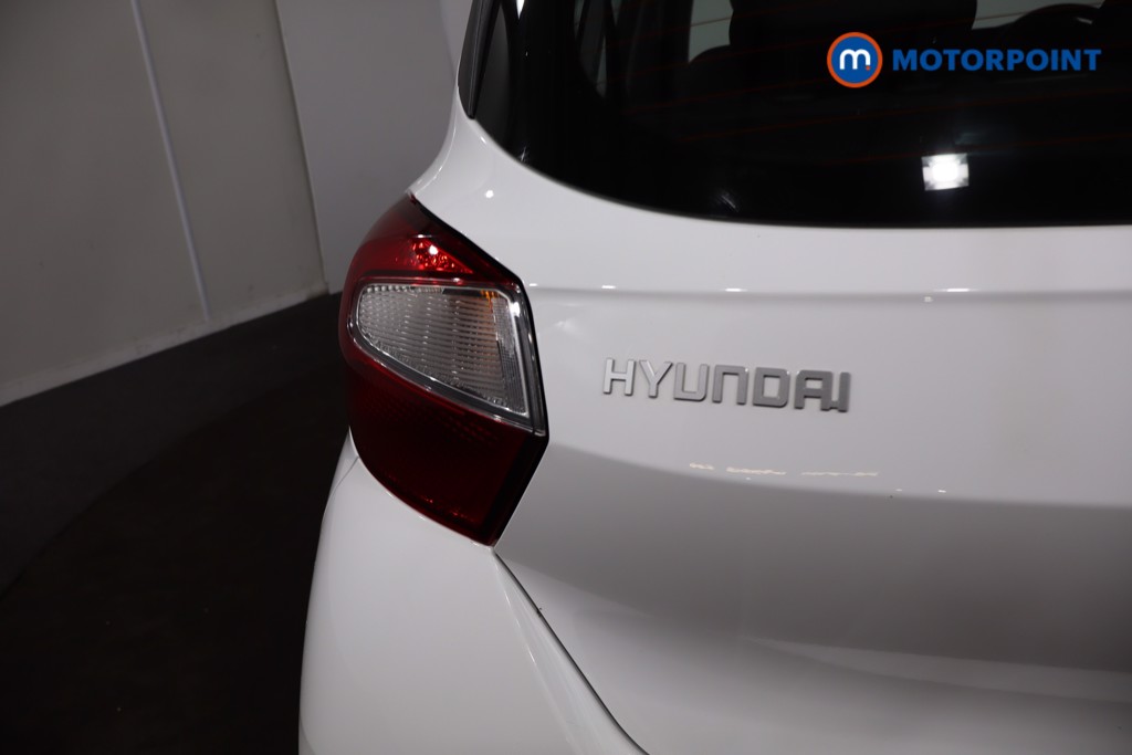 Hyundai I10 Advance Automatic Petrol Hatchback - Stock Number (1618035) - 32nd supplementary image