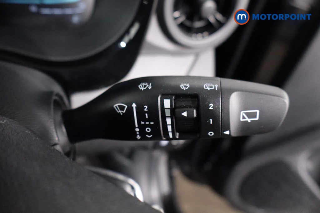 Hyundai I10 Advance Automatic Petrol Hatchback - Stock Number (1618087) - 15th supplementary image