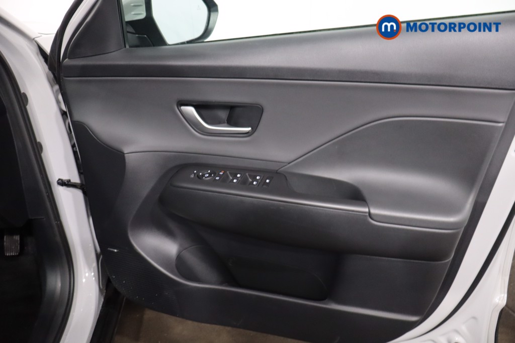 Hyundai Kona Ultimate Automatic Petrol-Electric Hybrid SUV - Stock Number (1618157) - 25th supplementary image