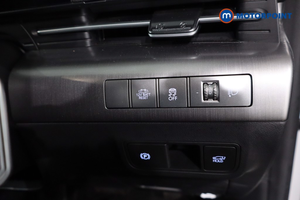 Hyundai Kona Ultimate Automatic Petrol-Electric Hybrid SUV - Stock Number (1618163) - 18th supplementary image