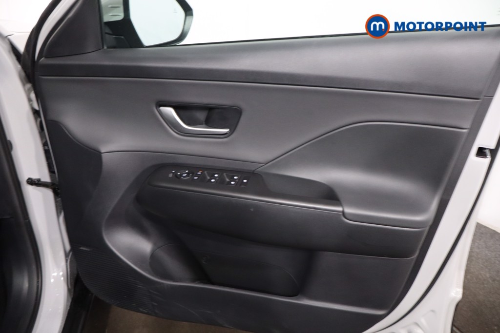 Hyundai Kona Ultimate Automatic Petrol-Electric Hybrid SUV - Stock Number (1618174) - 23rd supplementary image