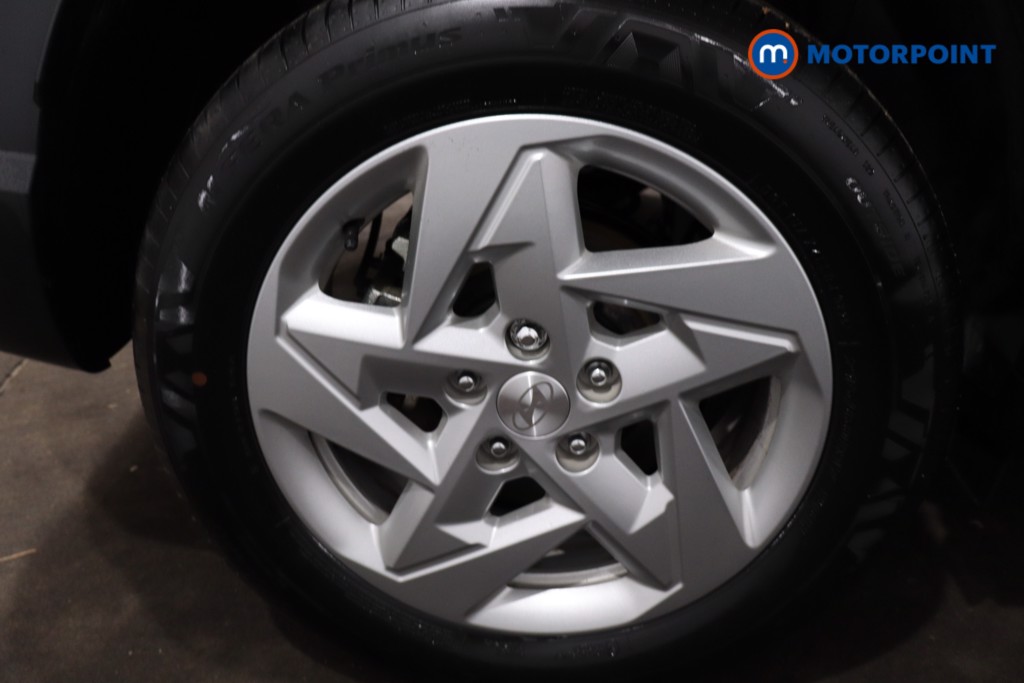 Hyundai Kona Advance Manual Petrol SUV - Stock Number (1618235) - 9th supplementary image