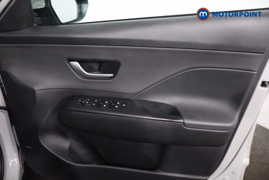 Hyundai Kona Ultimate Automatic Petrol-Electric Hybrid SUV - Stock Number (1618240) - 22nd supplementary image