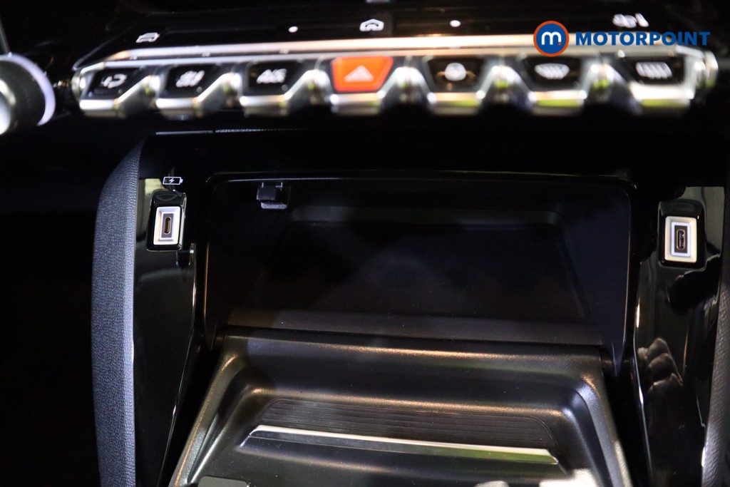 Peugeot 208 Allure Manual Petrol Hatchback - Stock Number (1618501) - 6th supplementary image