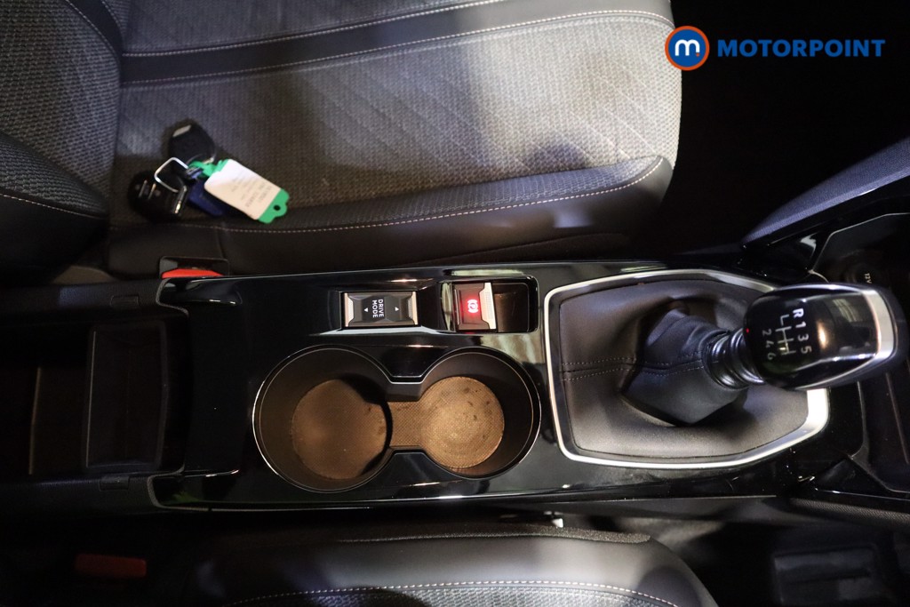 Peugeot 208 Allure Manual Petrol Hatchback - Stock Number (1618501) - 8th supplementary image