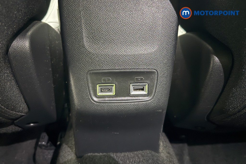 Peugeot 2008 Allure Manual Petrol SUV - Stock Number (1618505) - 13th supplementary image