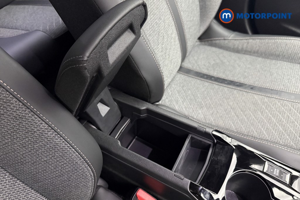 Peugeot 2008 Allure Manual Petrol SUV - Stock Number (1618505) - 20th supplementary image