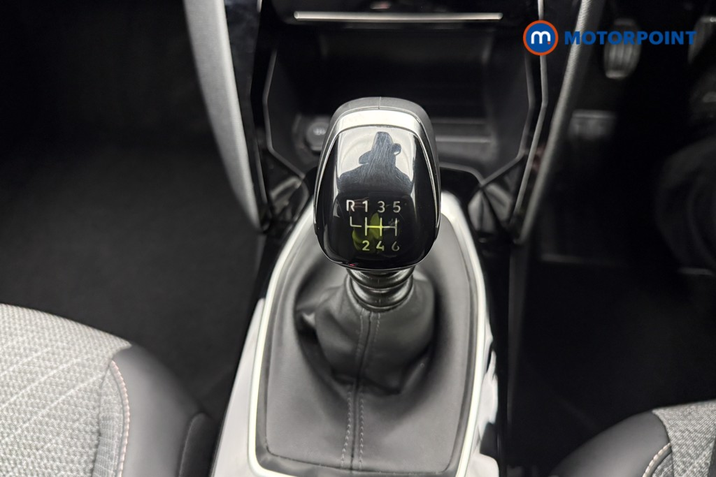 Peugeot 2008 Allure Manual Petrol SUV - Stock Number (1618505) - 30th supplementary image