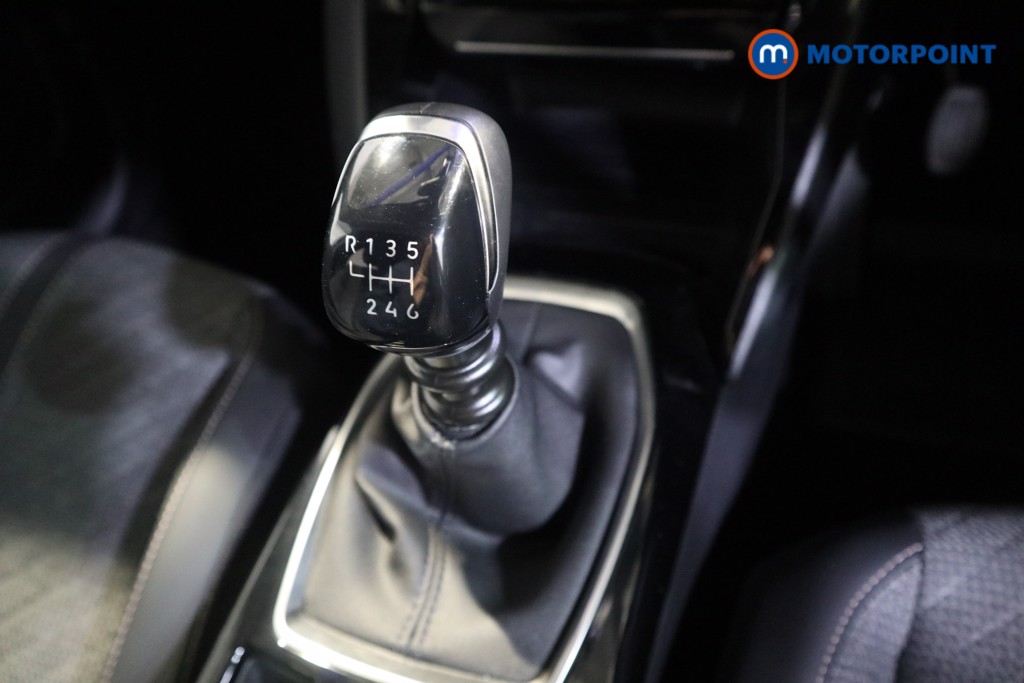 Peugeot 2008 Allure Manual Petrol SUV - Stock Number (1618528) - 11th supplementary image