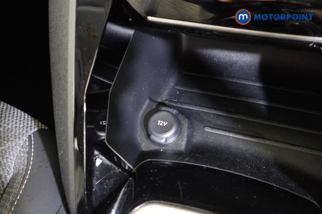 Peugeot 208 Allure Manual Petrol Hatchback - Stock Number (1618947) - 10th supplementary image
