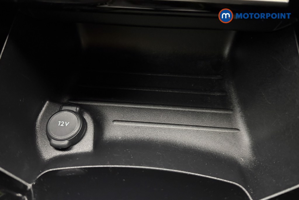 Peugeot 2008 Allure Manual Petrol SUV - Stock Number (1618968) - 25th supplementary image
