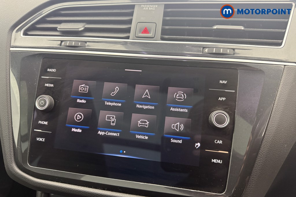 Volkswagen Tiguan Elegance Automatic Petrol SUV - Stock Number (1619357) - 11th supplementary image