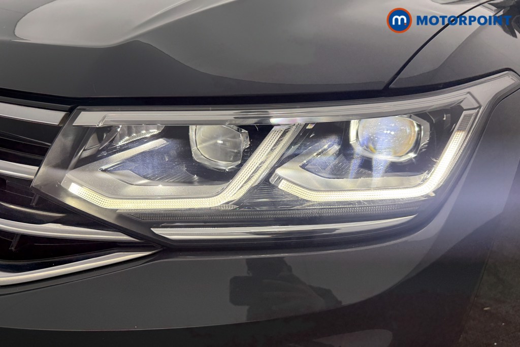 Volkswagen Tiguan Elegance Automatic Petrol SUV - Stock Number (1619357) - 24th supplementary image