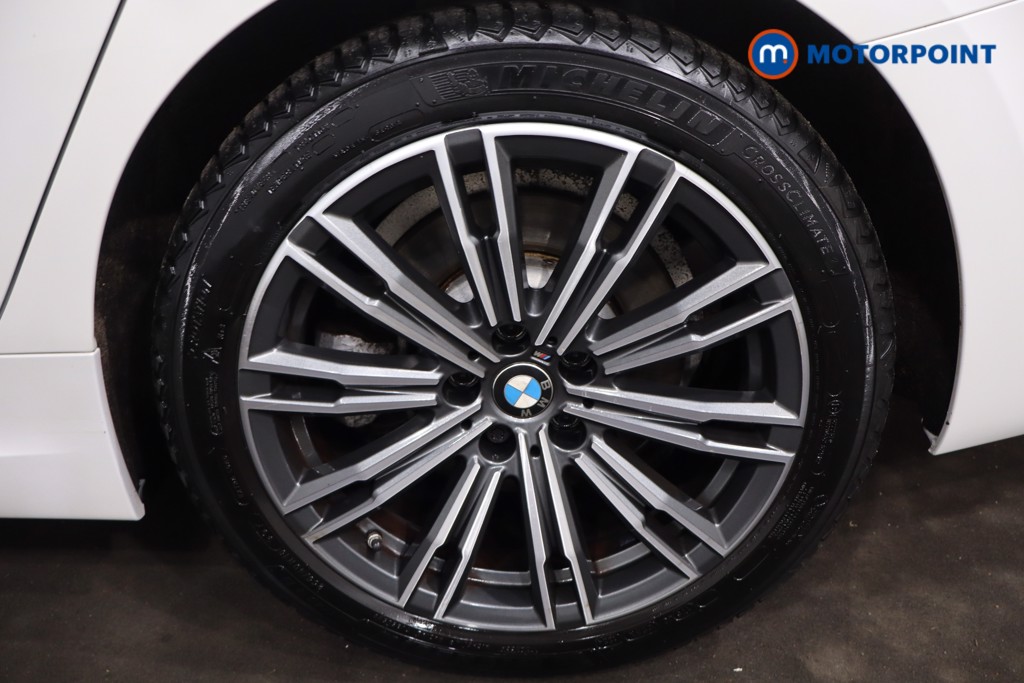 BMW 3 Series M Sport Automatic Petrol Plug-In Hybrid Saloon - Stock Number (1619798) - 12th supplementary image