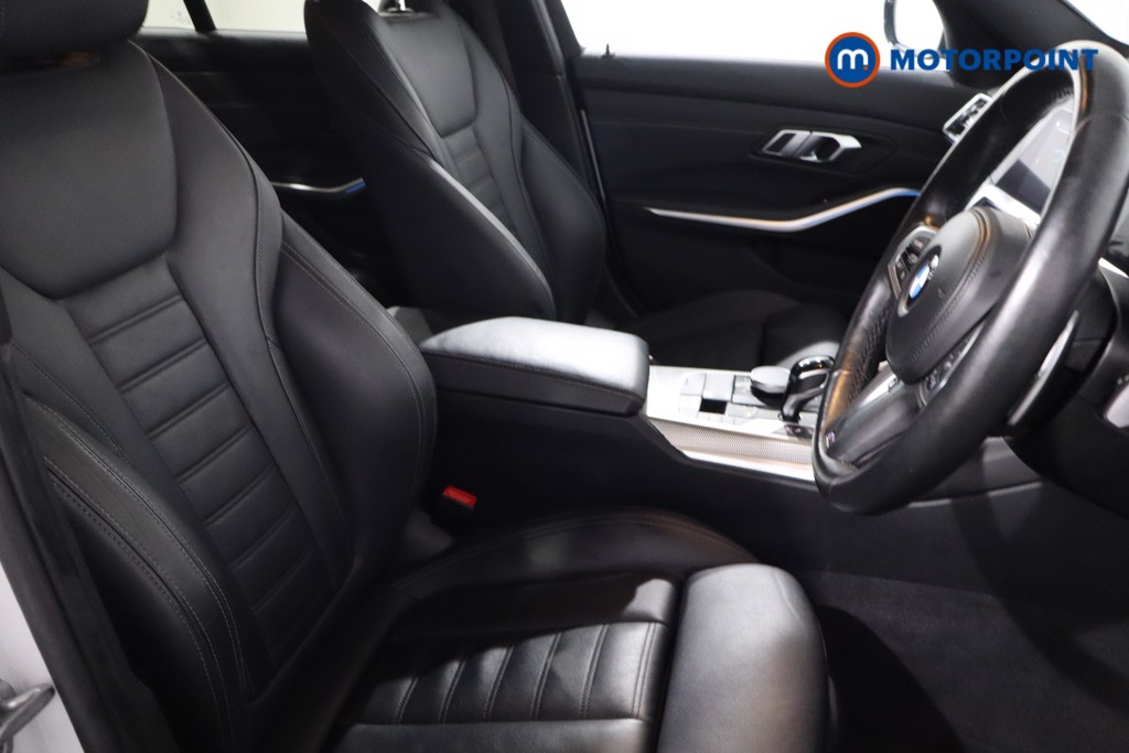 BMW 3 Series M Sport Automatic Petrol Plug-In Hybrid Saloon - Stock Number (1619798) - 23rd supplementary image