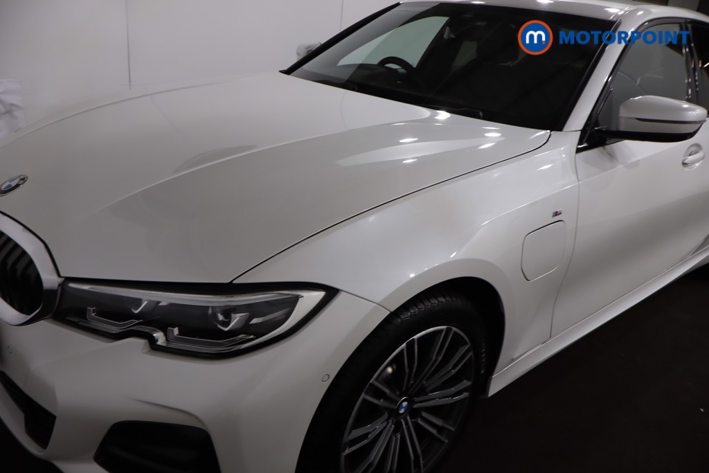 BMW 3 Series M Sport Automatic Petrol Plug-In Hybrid Saloon - Stock Number (1619798) - 29th supplementary image
