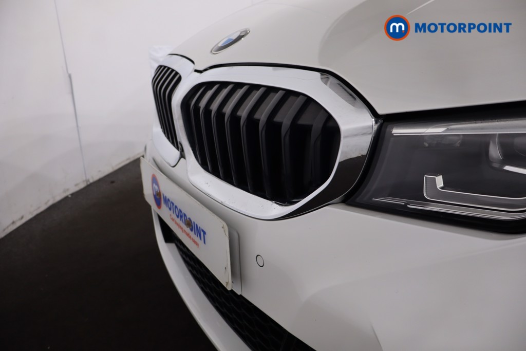 BMW 3 Series M Sport Automatic Petrol Plug-In Hybrid Saloon - Stock Number (1619798) - 30th supplementary image